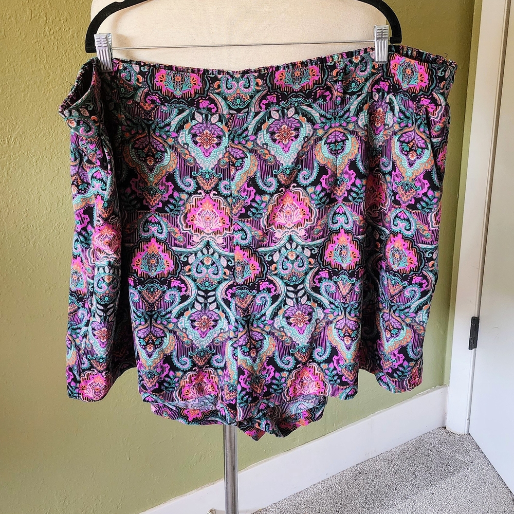 Torrid Soft Shorts with Vibrant Colors Size 5 (28)